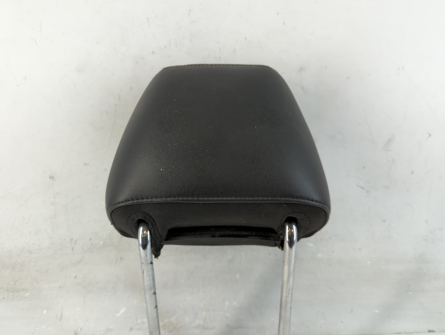 2013 Ford Taurus Headrest Head Rest Front Driver Passenger Seat Fits OEM Used Auto Parts - Oemusedautoparts1.com
