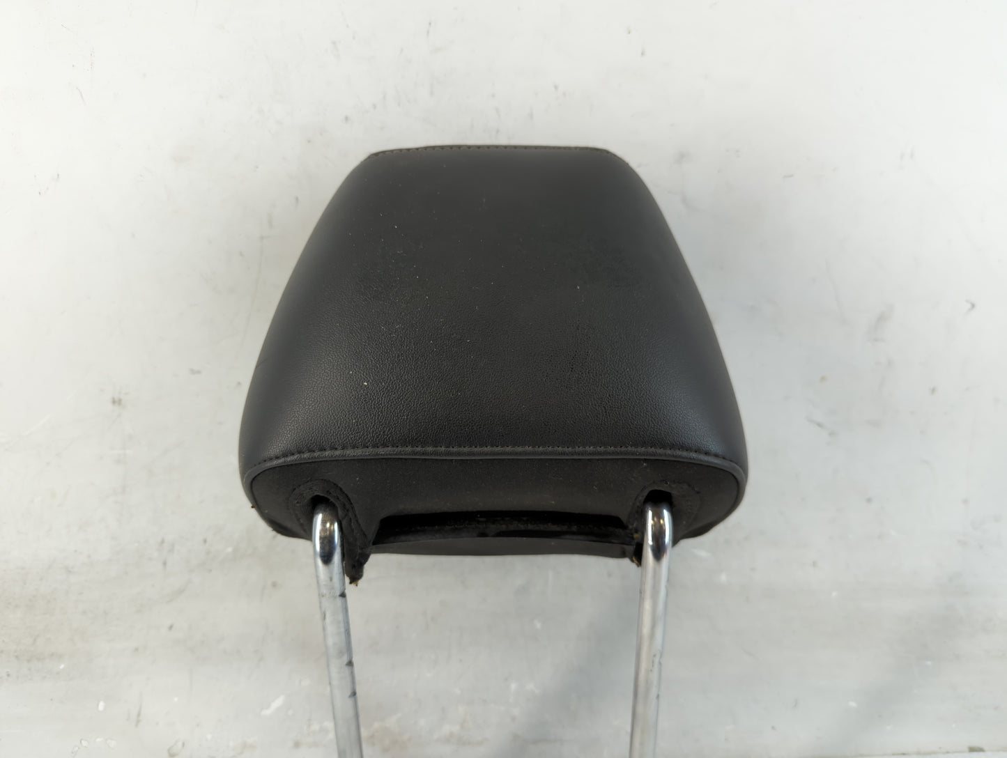 2013 Ford Taurus Headrest Head Rest Front Driver Passenger Seat Fits OEM Used Auto Parts - Oemusedautoparts1.com