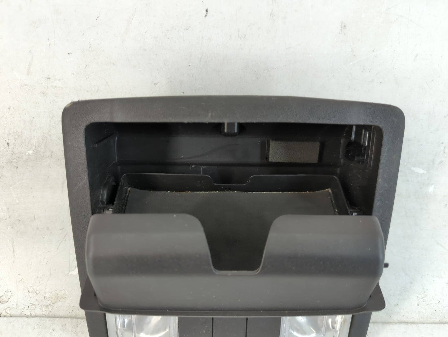 2013-2019 Ford Taurus Overhead Roof Console Interior Dome Light - Oemusedautoparts1.com