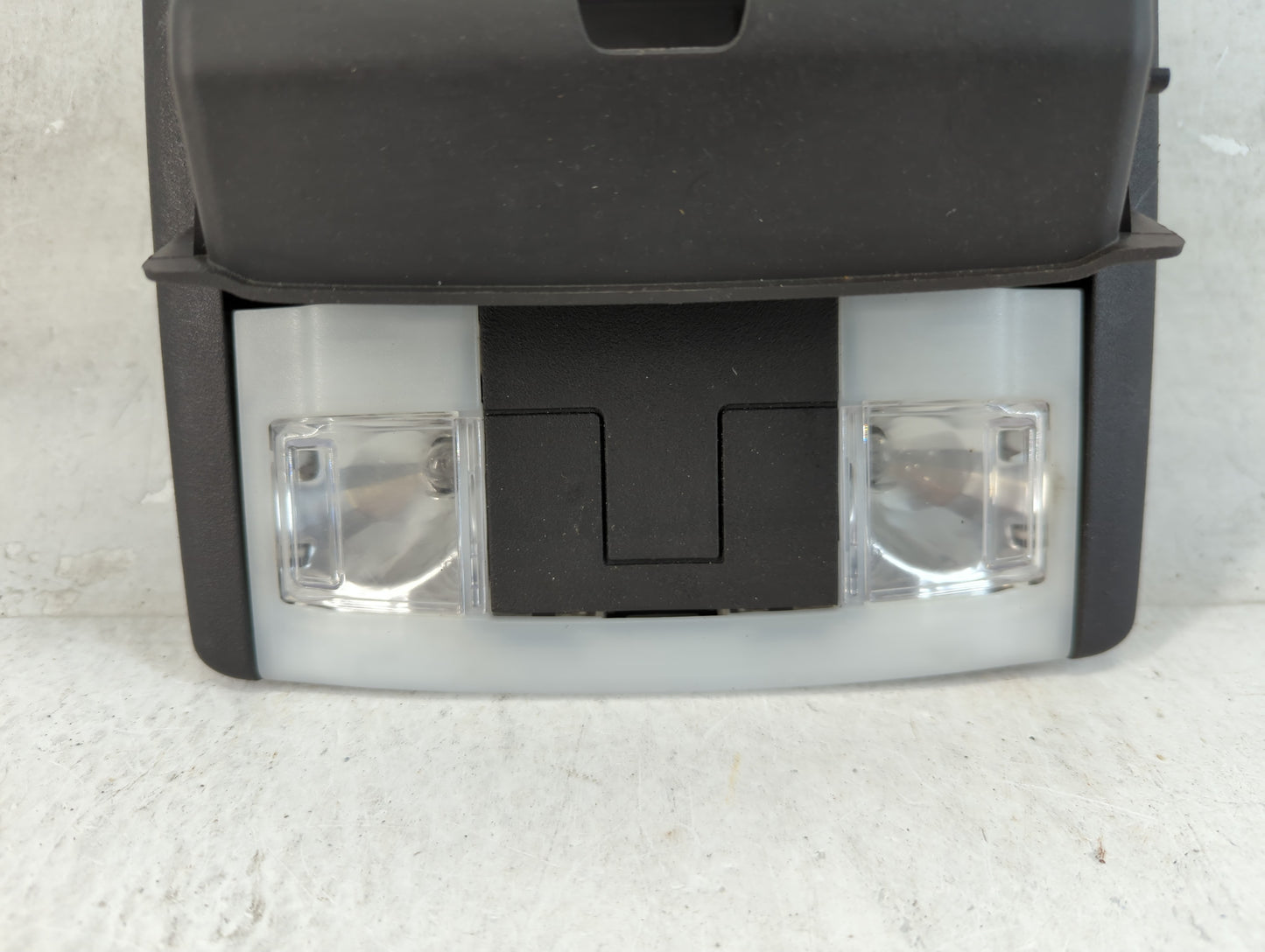 2013-2019 Ford Taurus Overhead Roof Console Interior Dome Light - Oemusedautoparts1.com