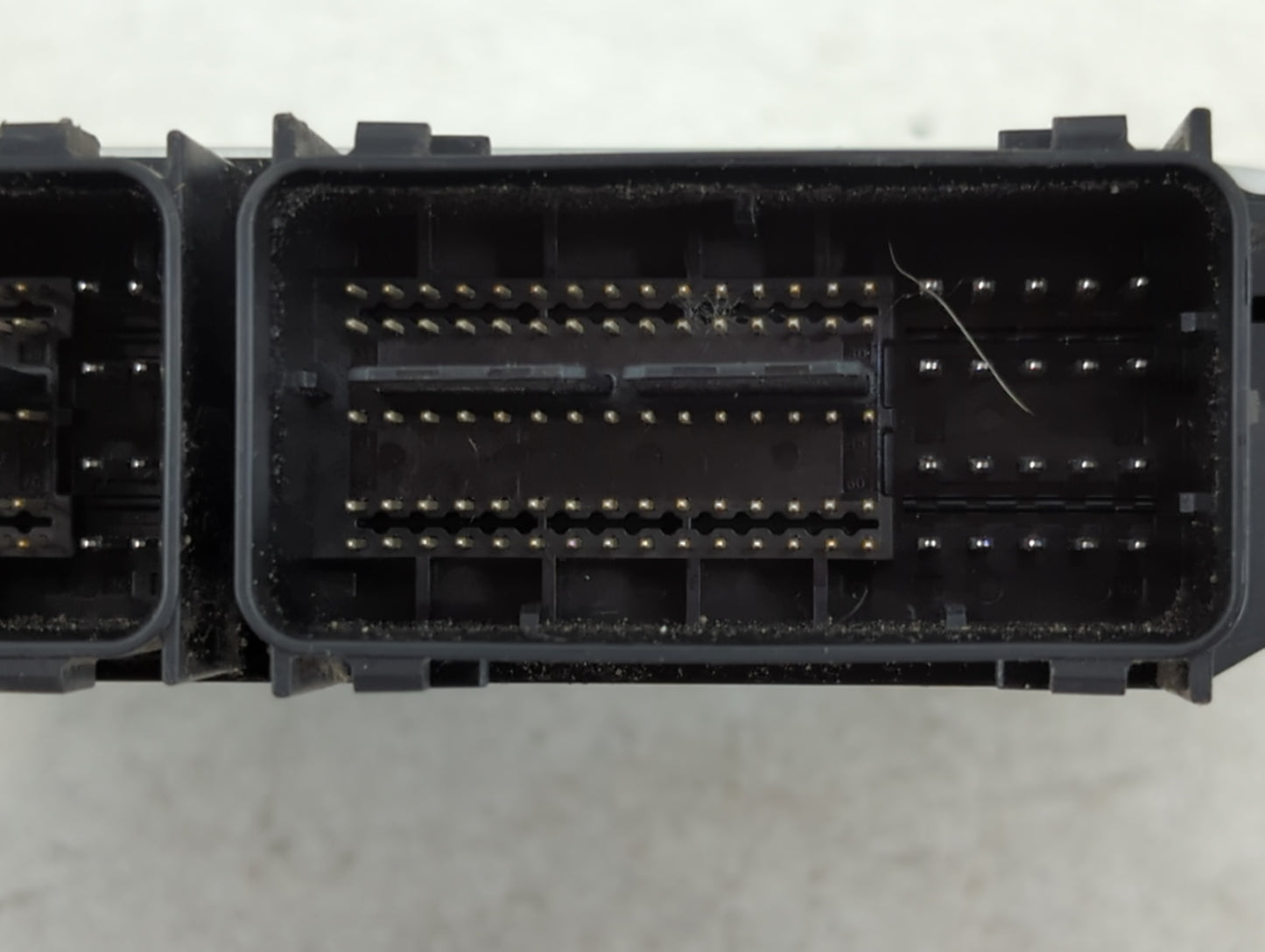 2013 Ford Taurus PCM Engine Control Computer ECU ECM PCU OEM Fits OEM Used Auto Parts - Oemusedautoparts1.com