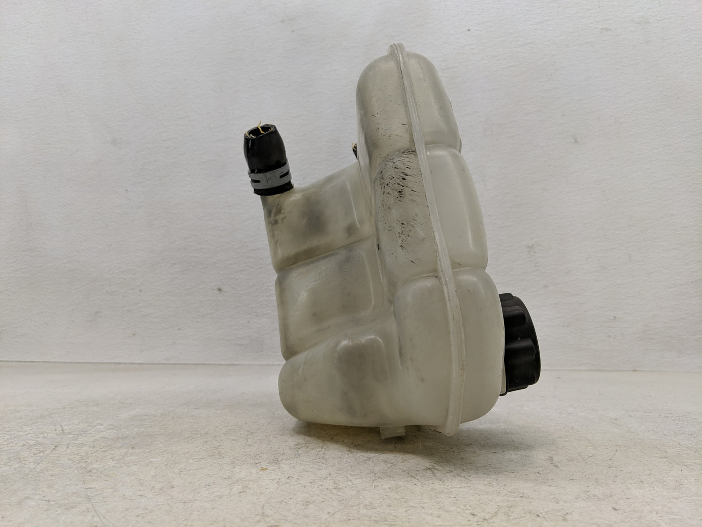 2010 Transit Connect Radiator Coolant Overflow Expansion Tank Bottle - Oemusedautoparts1.com