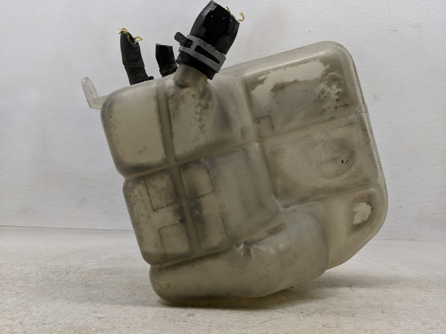 2010 Transit Connect Radiator Coolant Overflow Expansion Tank Bottle - Oemusedautoparts1.com