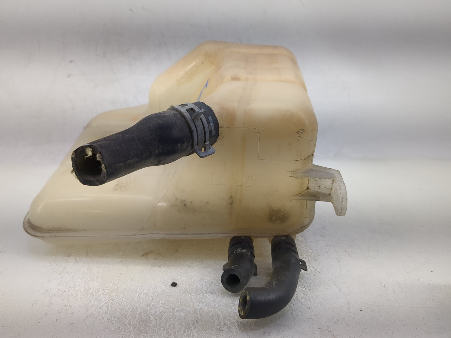 2010 Transit Connect Radiator Coolant Overflow Expansion Tank Bottle - Oemusedautoparts1.com