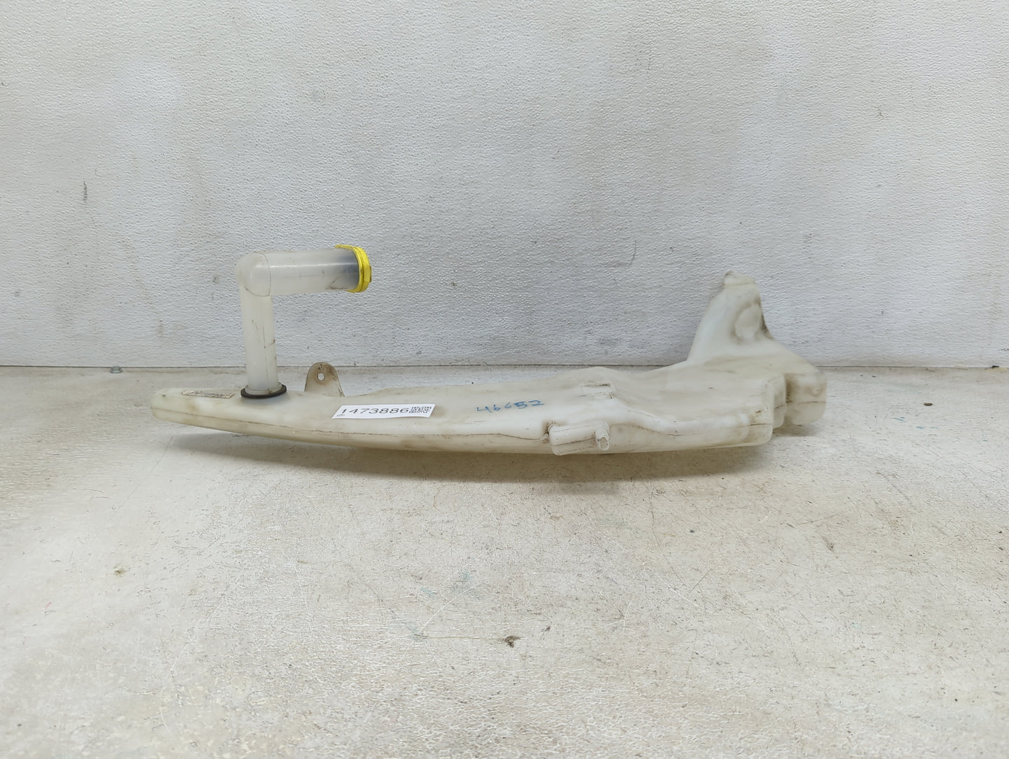 2010 Ford Transit Connect Windshield Washer Fluid Reservoir Bottle Oem - Oemusedautoparts1.com