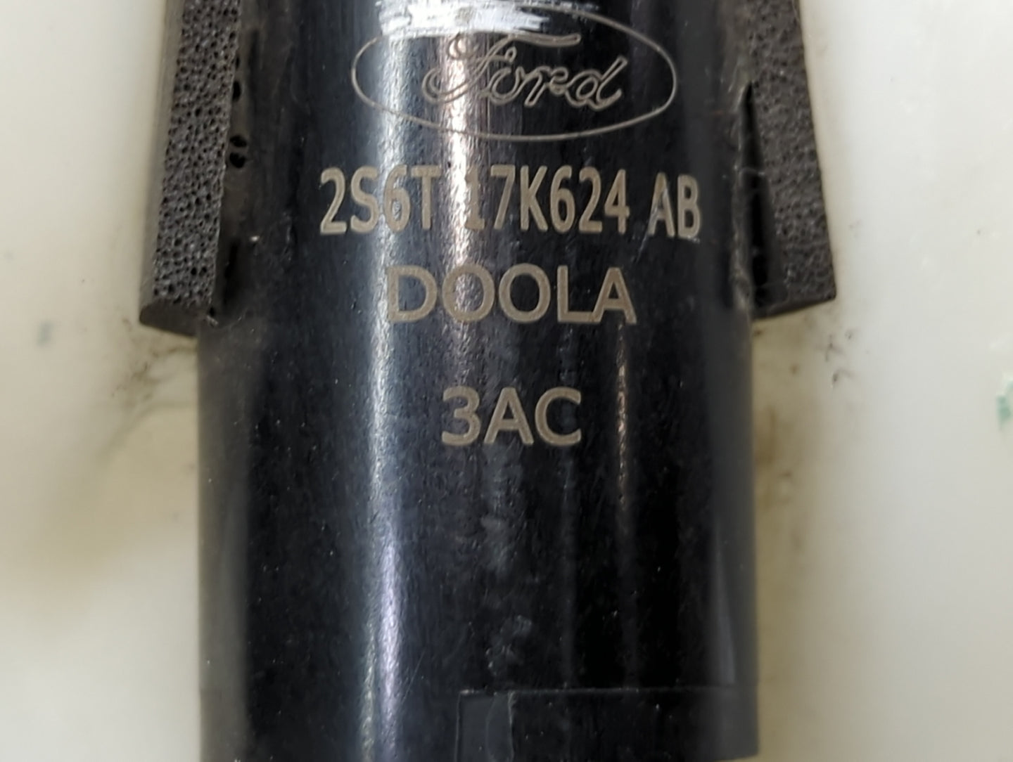 2010 Ford Transit Connect Windshield Washer Fluid Reservoir Bottle Oem - Oemusedautoparts1.com