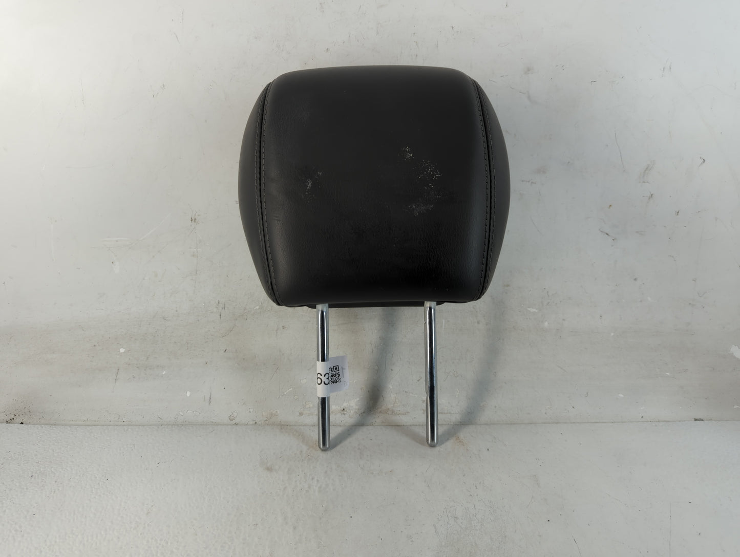 2013-2014 Gmc Acadia Headrest Head Rest Rear Seat Fits Fits 2013 2014 OEM Used Auto Parts - Oemusedautoparts1.com