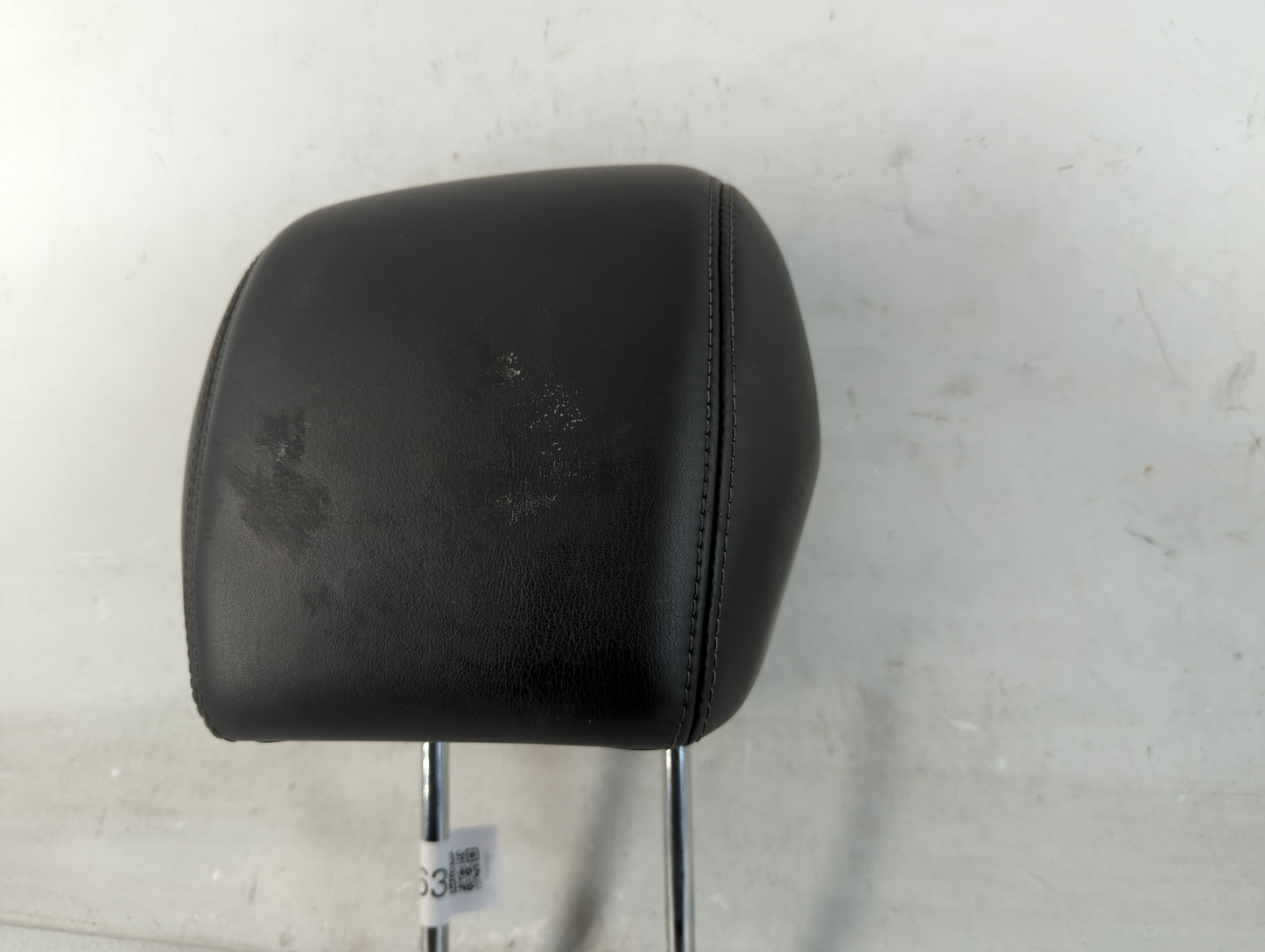 2013-2014 Gmc Acadia Headrest Head Rest Rear Seat Fits Fits 2013 2014 OEM Used Auto Parts - Oemusedautoparts1.com