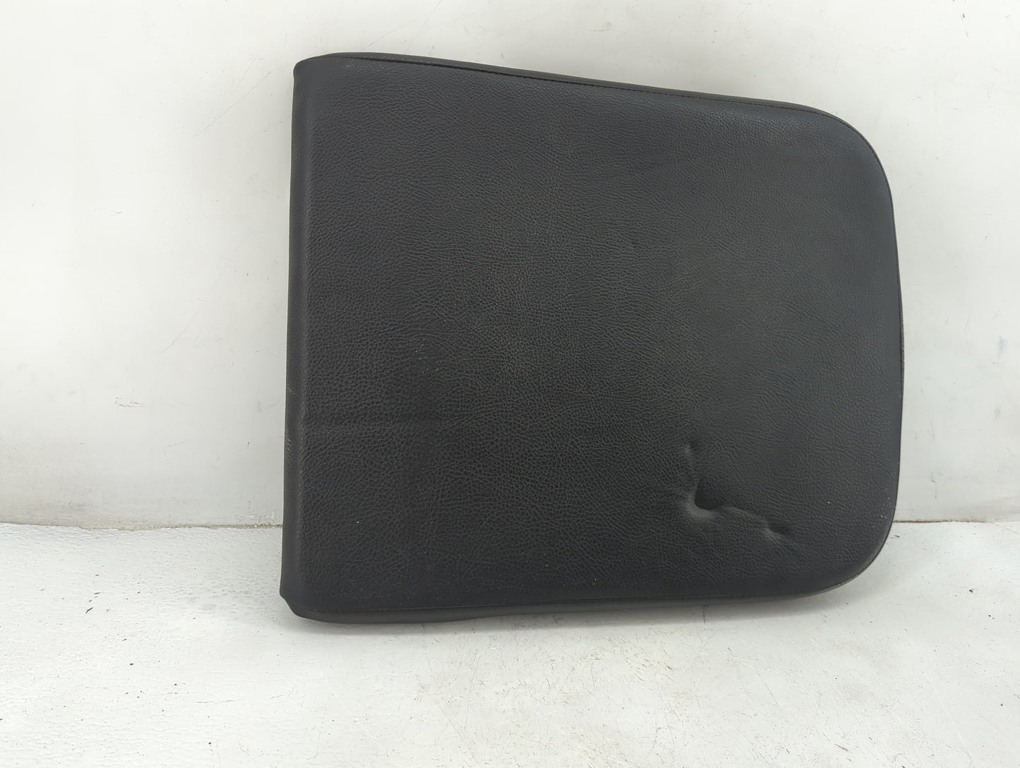 2013 Gmc Acadia Center Console Armrest Cover Lid Fits OEM Used Auto Parts - Oemusedautoparts1.com