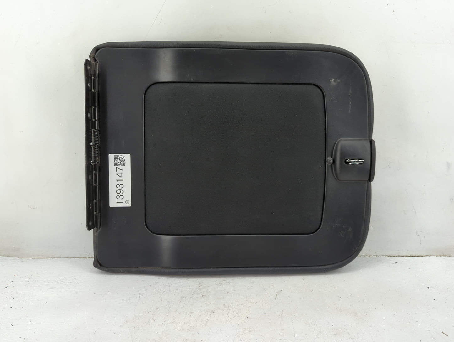 2013 Gmc Acadia Center Console Armrest Cover Lid Fits OEM Used Auto Parts - Oemusedautoparts1.com