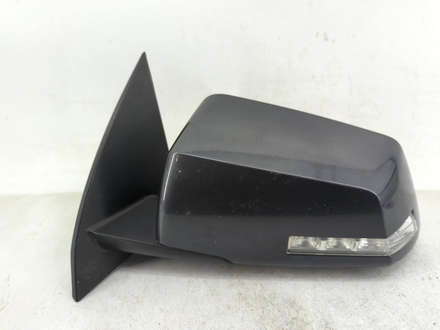 2013 Gmc Acadia Driver Side View Mirror - Left Door Mirror OEM Used - Oemusedautoparts1.com