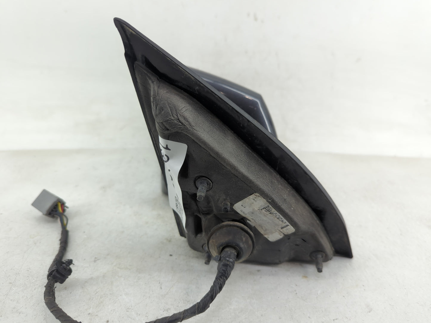 2013 Gmc Acadia Driver Side View Mirror - Left Door Mirror OEM Used - Oemusedautoparts1.com