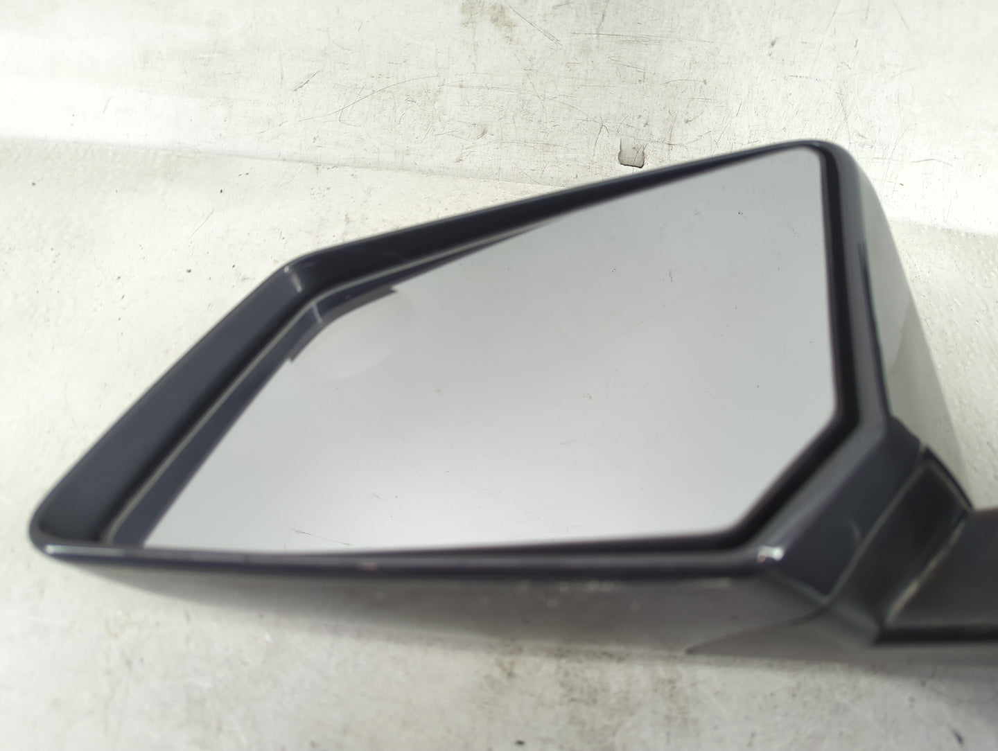 2013 Gmc Acadia Driver Side View Mirror - Left Door Mirror OEM Used - Oemusedautoparts1.com