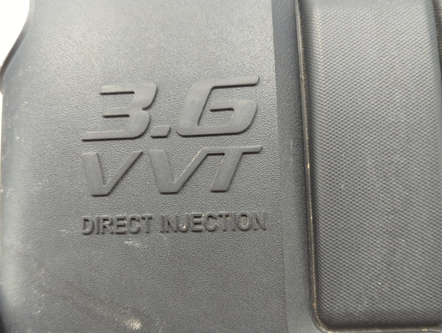2013 Gmc Acadia Engine Cover - Oemusedautoparts1.com