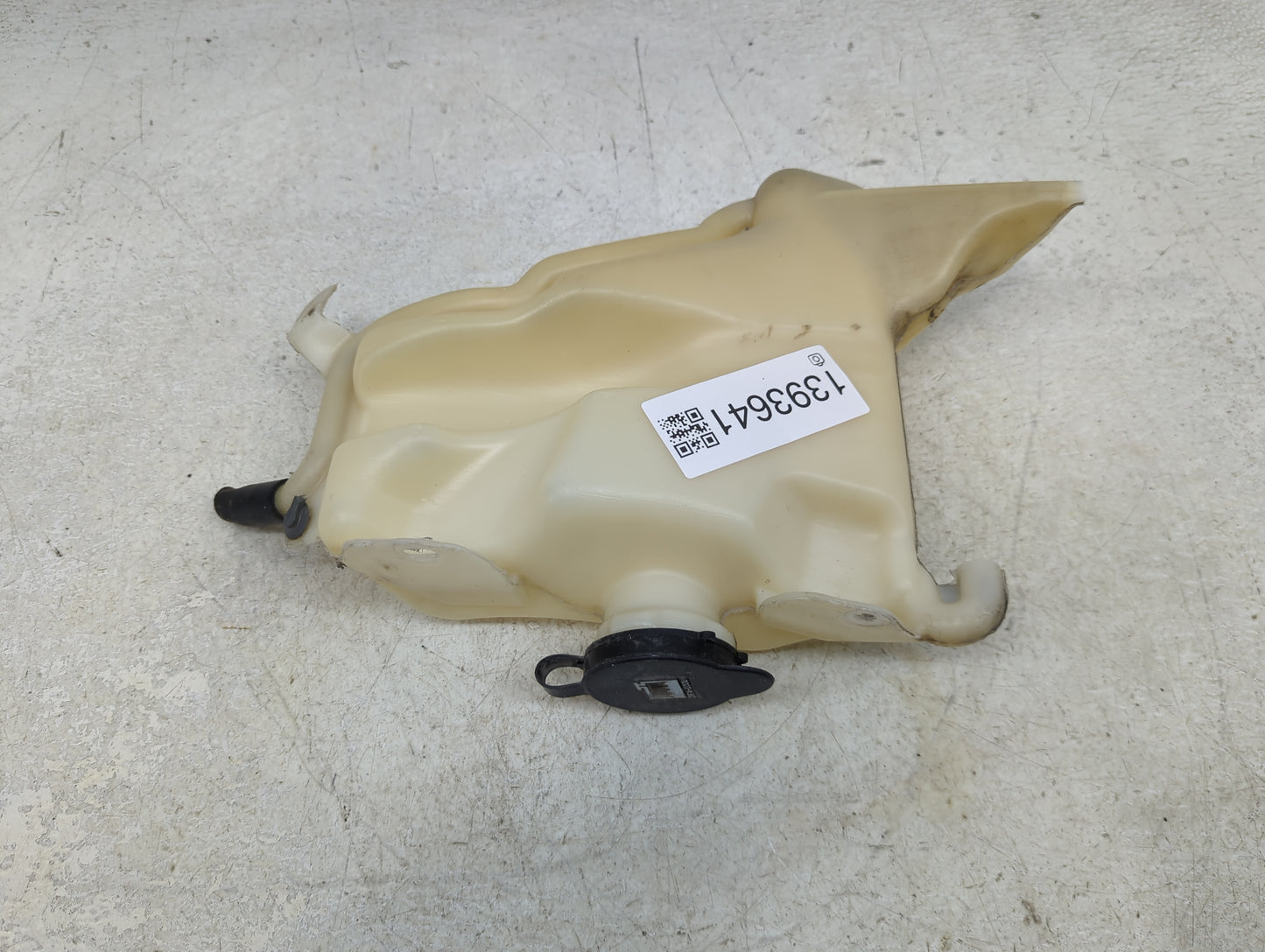 2007-2017 Gmc Acadia Radiator Coolant Overflow Expansion Tank Bottle 1393641 - Oemusedautoparts1.com