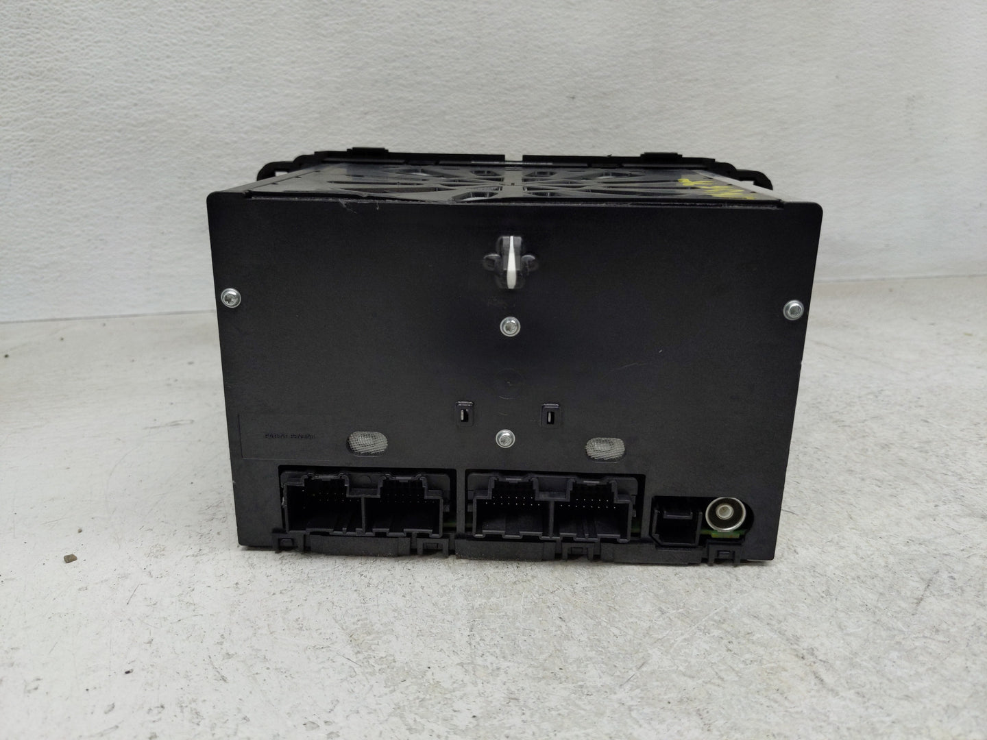 2013-2014 Gmc Acadia Radio AM FM Cd Player Receiver Replacement P/N:22989266 Fits Fits 2013 2014 OEM Used Auto Parts - Oemus