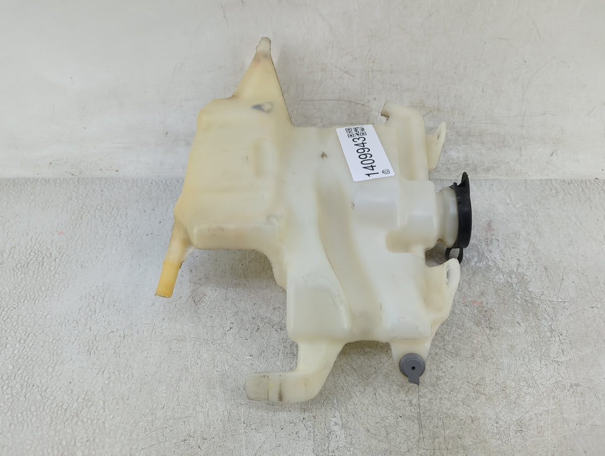 2007-2017 Gmc Acadia Radiator Coolant Overflow Expansion Tank Bottle 1409943 - Oemusedautoparts1.com