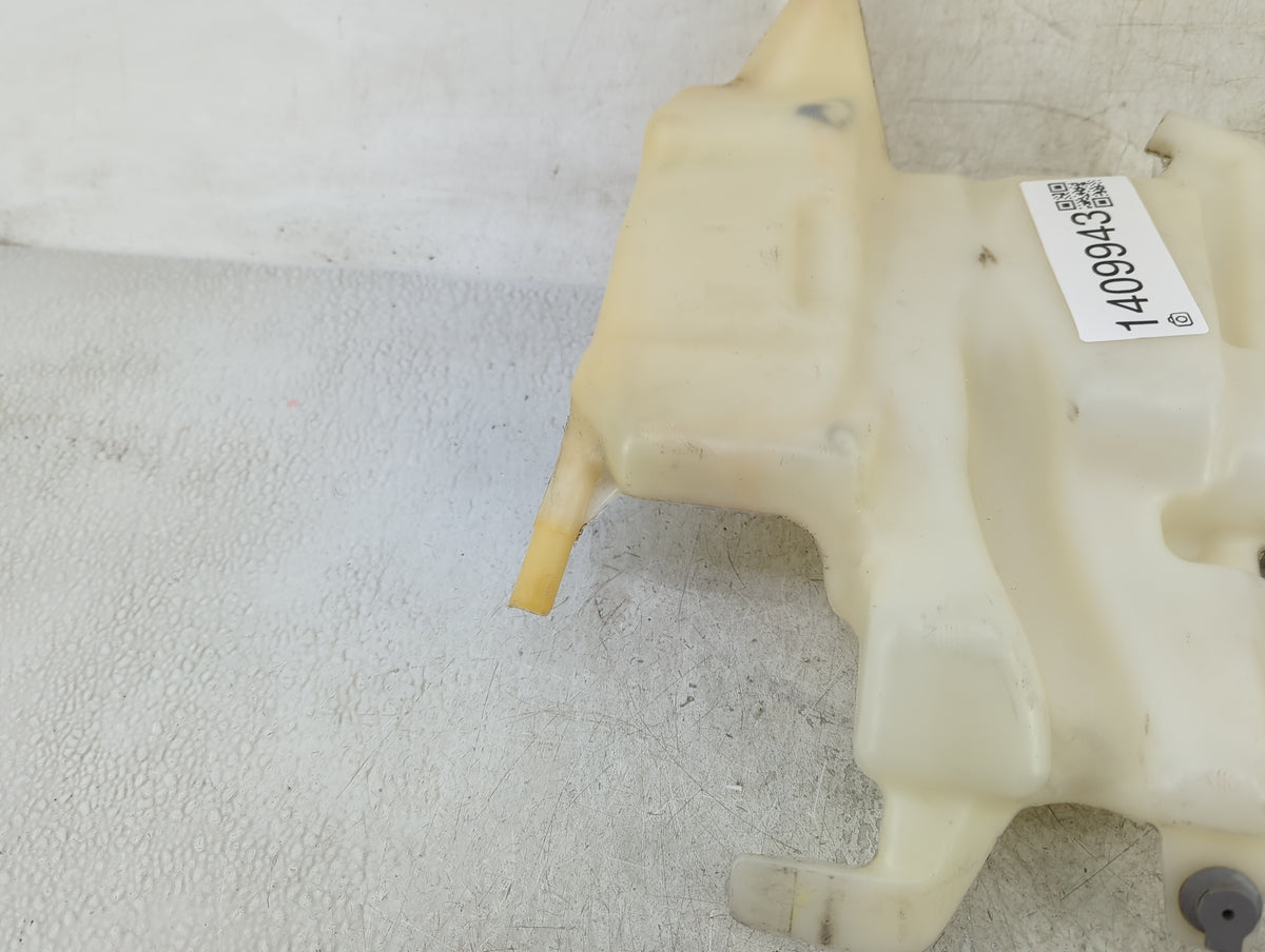 2007-2017 Gmc Acadia Radiator Coolant Overflow Expansion Tank Bottle 1409943 - Oemusedautoparts1.com