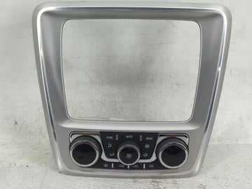 2013-2017 Gmc Acadia Climate Control Module Temperature AC/Heater Replacement P/N:23120466 3239800000000X Fits OEM Used Auto