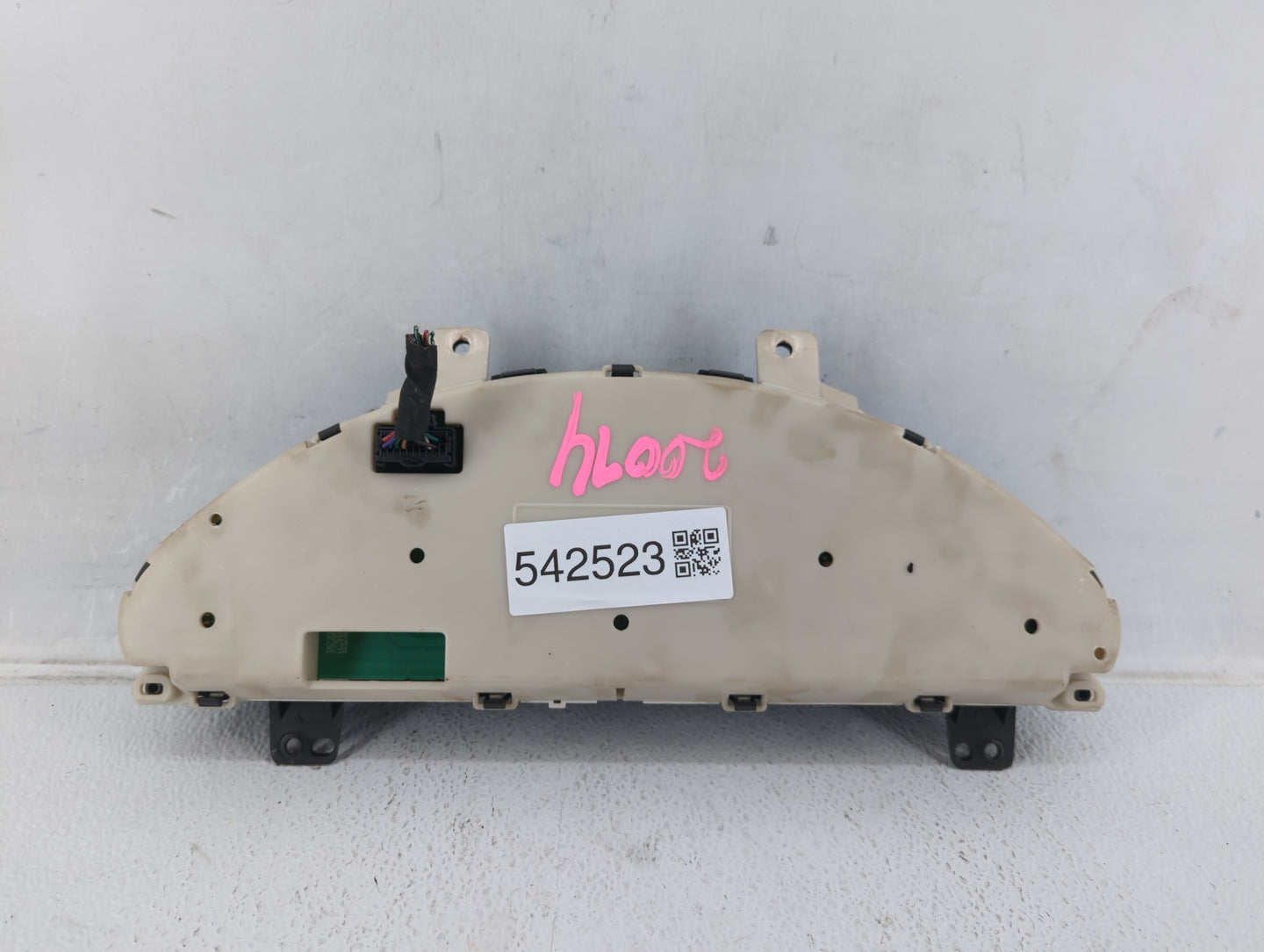 2013 Gmc Acadia Instrument Cluster Speedometer Gauges P/N:22971813 Fits OEM Used Auto Parts - Oemusedautoparts1.com