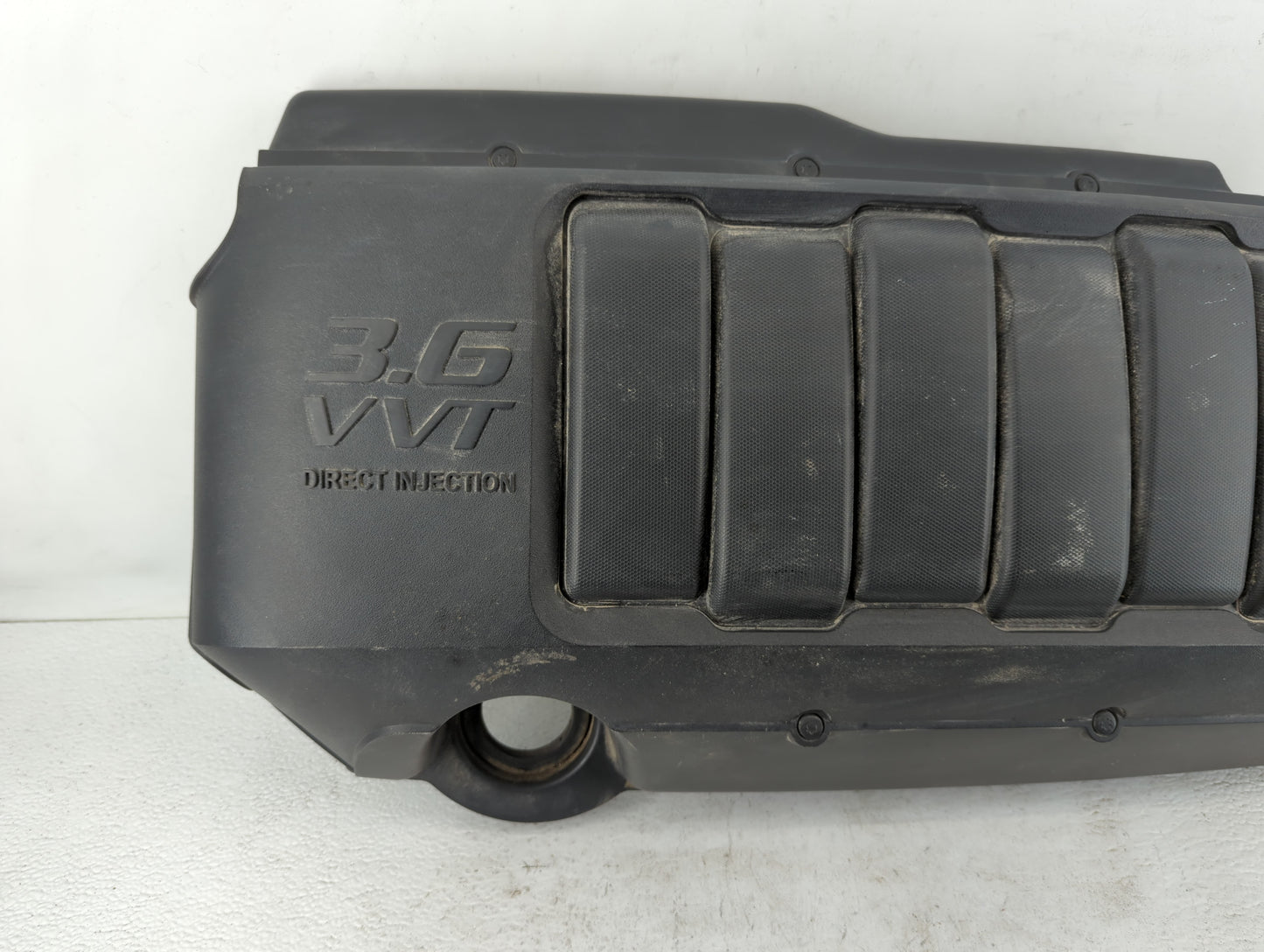 2013 Gmc Acadia Engine Cover - Oemusedautoparts1.com