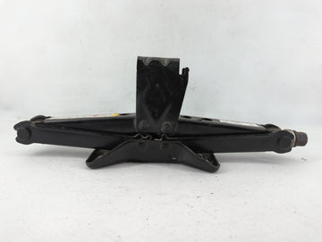 2013 Gmc Acadia Spare Scissor Car Jack - Oemusedautoparts1.com