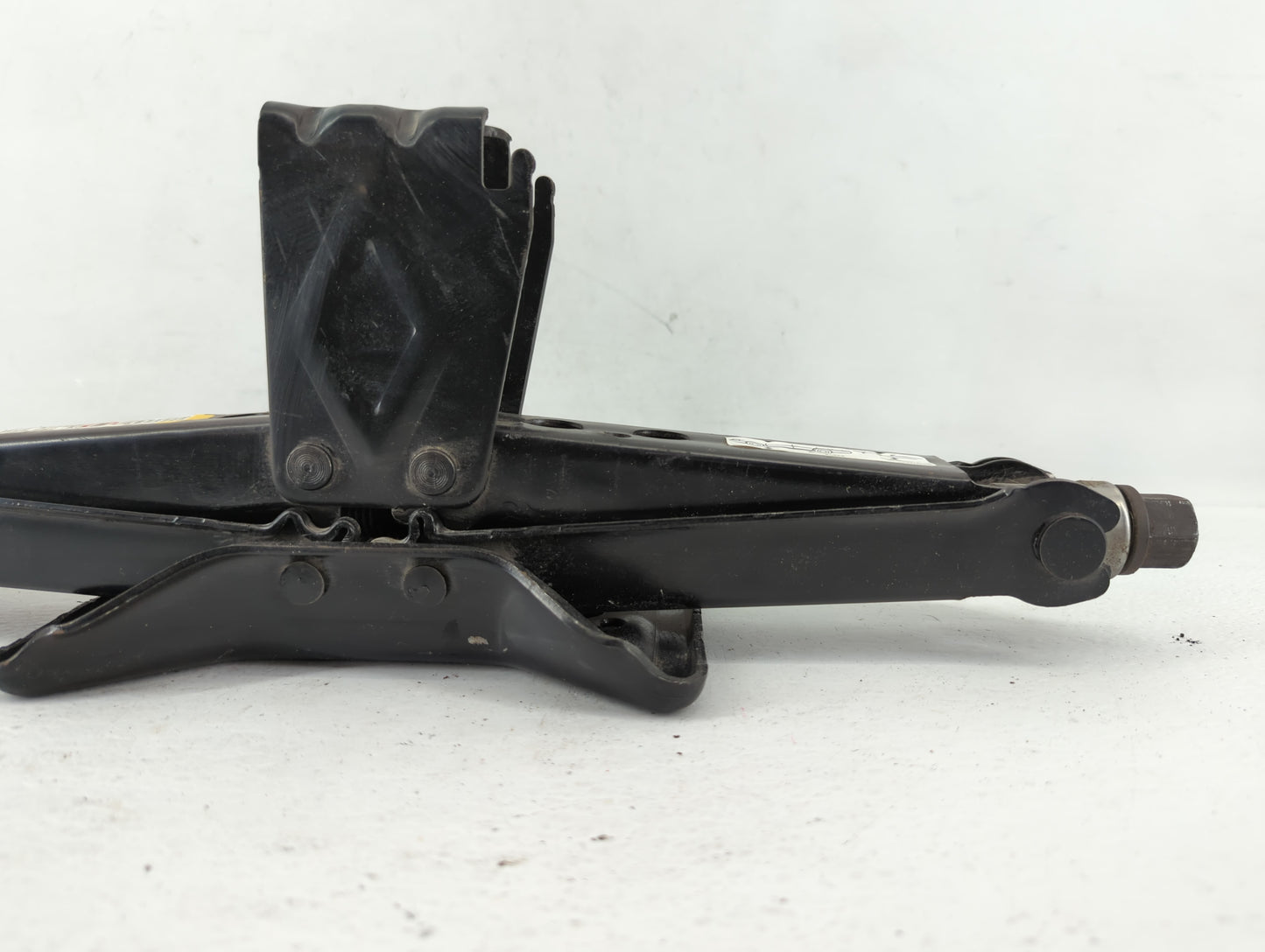 2013 Gmc Acadia Spare Scissor Car Jack - Oemusedautoparts1.com