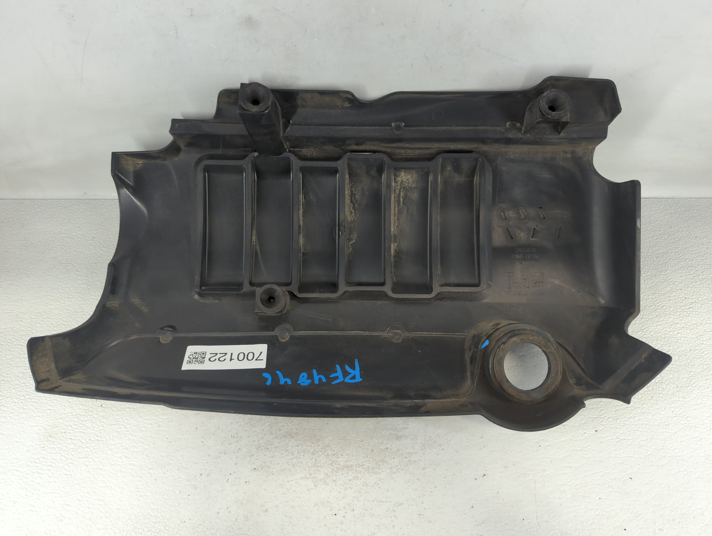 2013 Gmc Acadia Engine Cover - Oemusedautoparts1.com