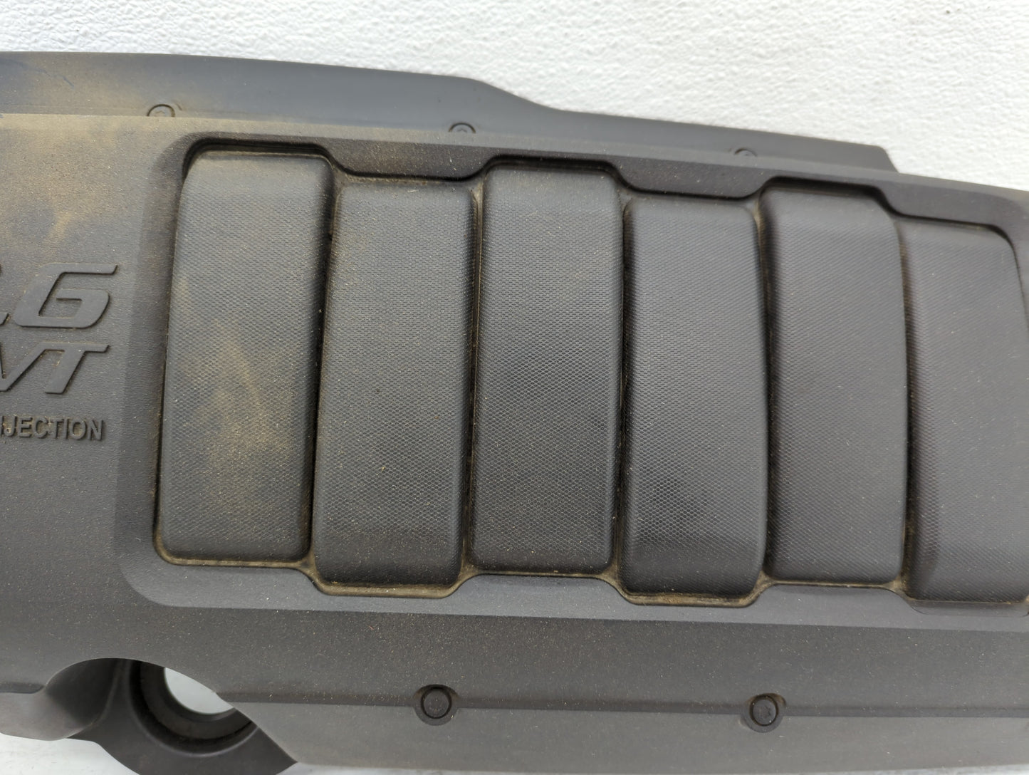 2013 Gmc Acadia Engine Cover - Oemusedautoparts1.com