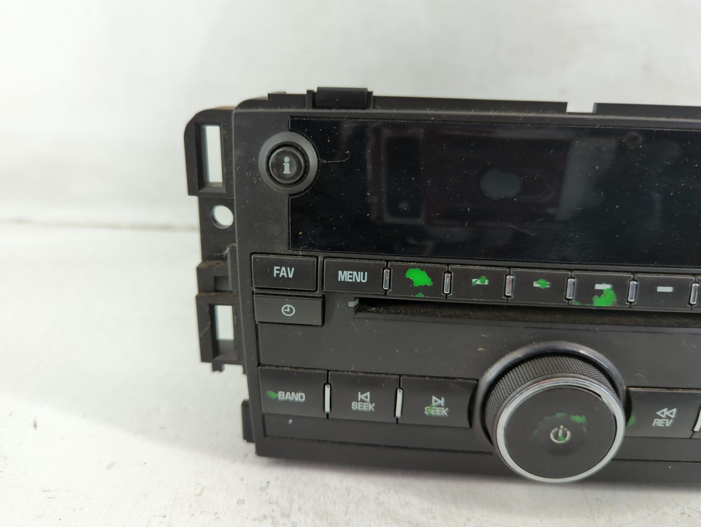 2010-2013 Gmc Sierra 1500 Radio AM FM Cd Player Receiver Replacement P/N:20934593 Fits OEM Used Auto Parts - Oemusedautopart