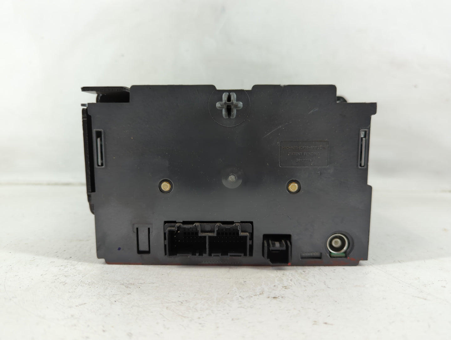 2010-2013 Gmc Sierra 1500 Radio AM FM Cd Player Receiver Replacement P/N:20934593 Fits OEM Used Auto Parts - Oemusedautopart