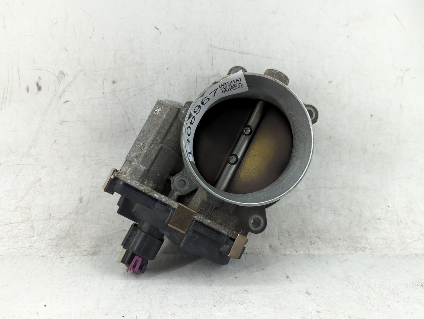 2009-2013 Gmc Sierra 1500 Throttle Body Fits Fits 2009 2010 2011 2012 2013 2014 2015 OEM Used Auto Parts - Oemusedautoparts1