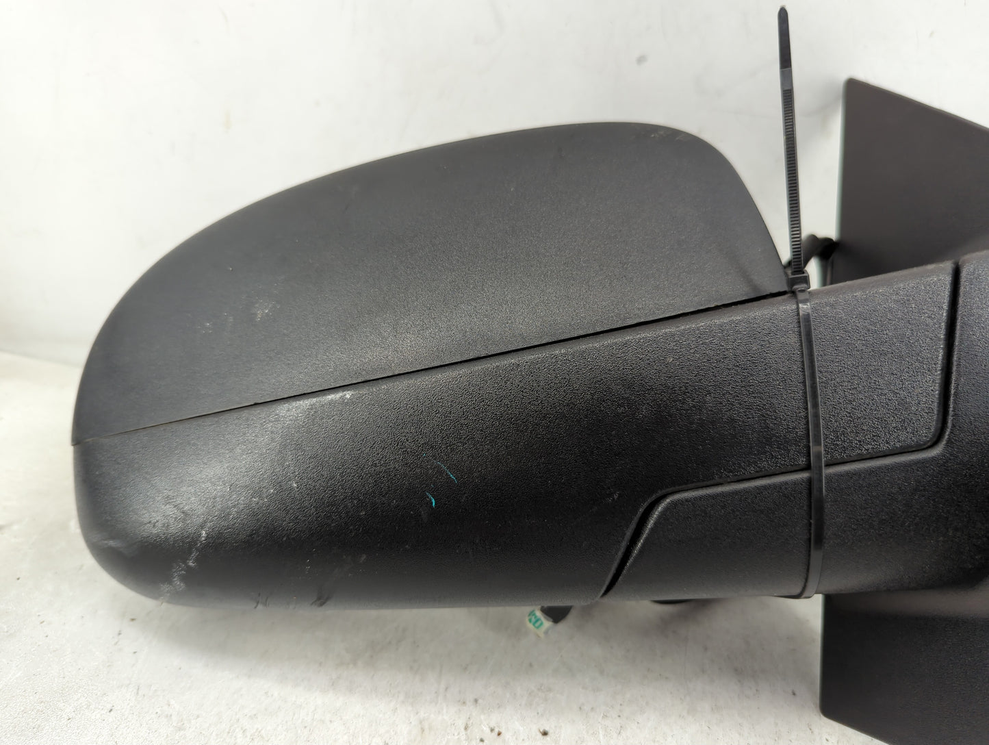 2007-2013 Gmc Sierra 1500 Passenger Side View Mirror - Right Door Mirror OEM Used - Oemusedautoparts1.com