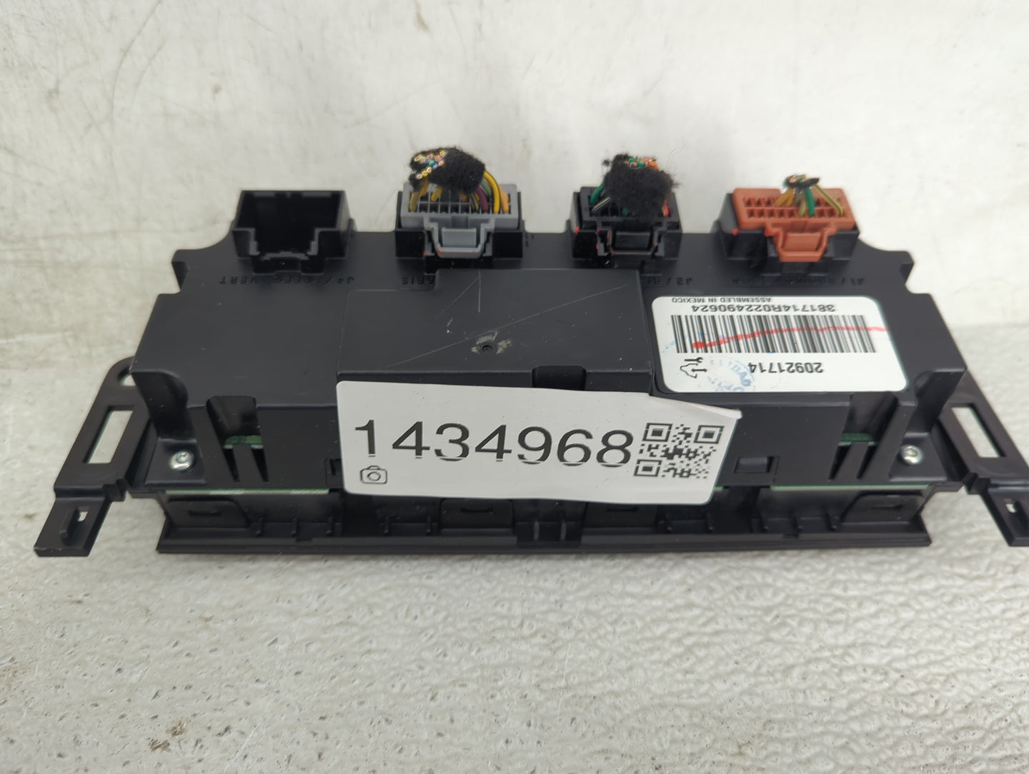 2012-2013 Gmc Sierra 1500 Climate Control Module Temperature AC/Heater Replacement P/N:20921714 3817714R0224906Z4 Fits OEM U