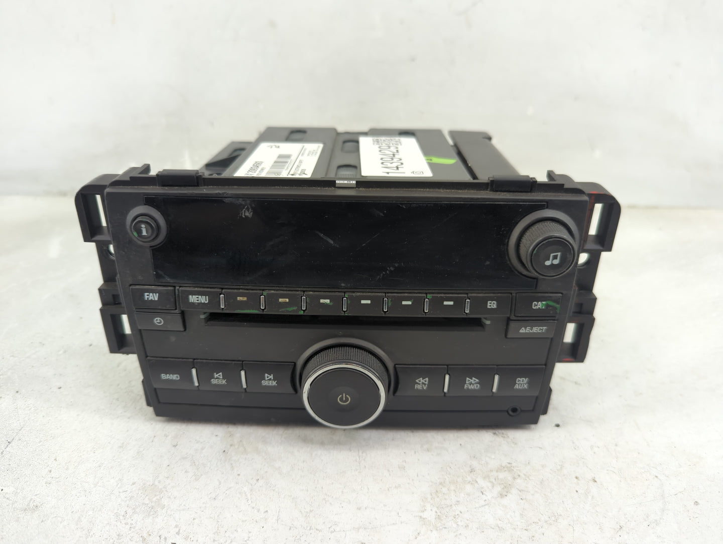 2010-2013 Gmc Sierra 1500 Radio AM FM Cd Player Receiver Replacement P/N:20934593 Fits OEM Used Auto Parts - Oemusedautopart