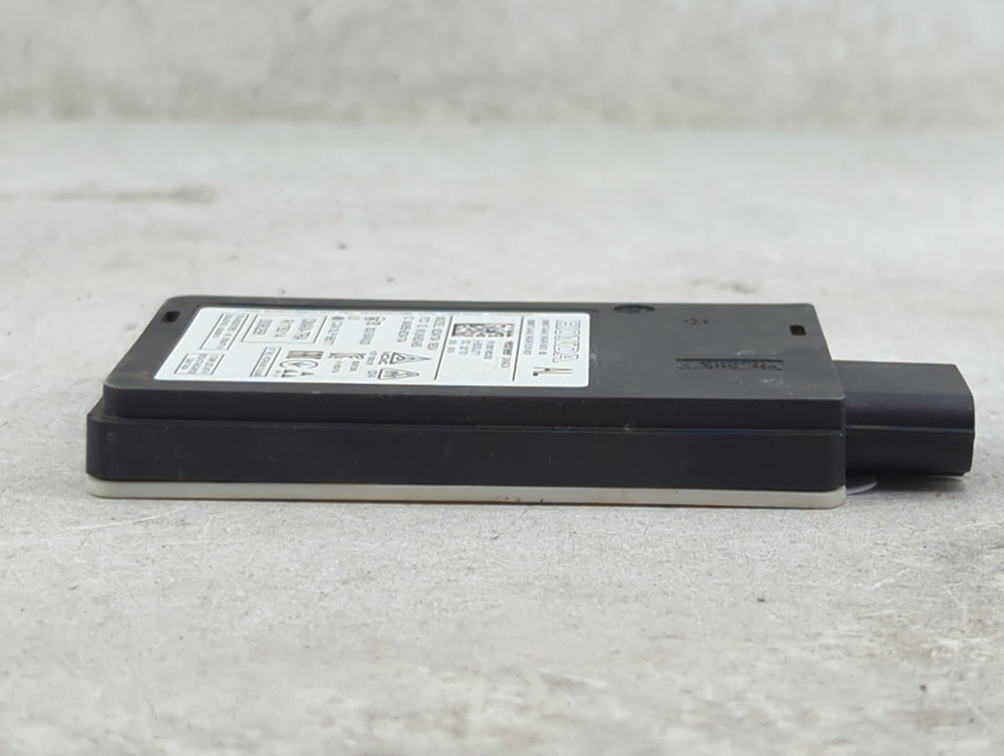 2013-2013 Gmc Sierra 1500 Chassis Control Module Ccm Bcm Body Control - Oemusedautoparts1.com