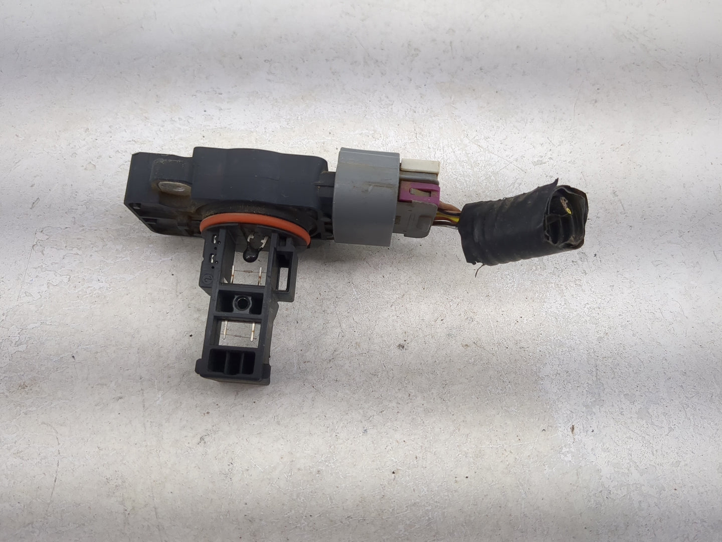 2009-2013 Gmc Sierra 1500 Mass Air Flow Meter Maf 1485874 - Oemusedautoparts1.com