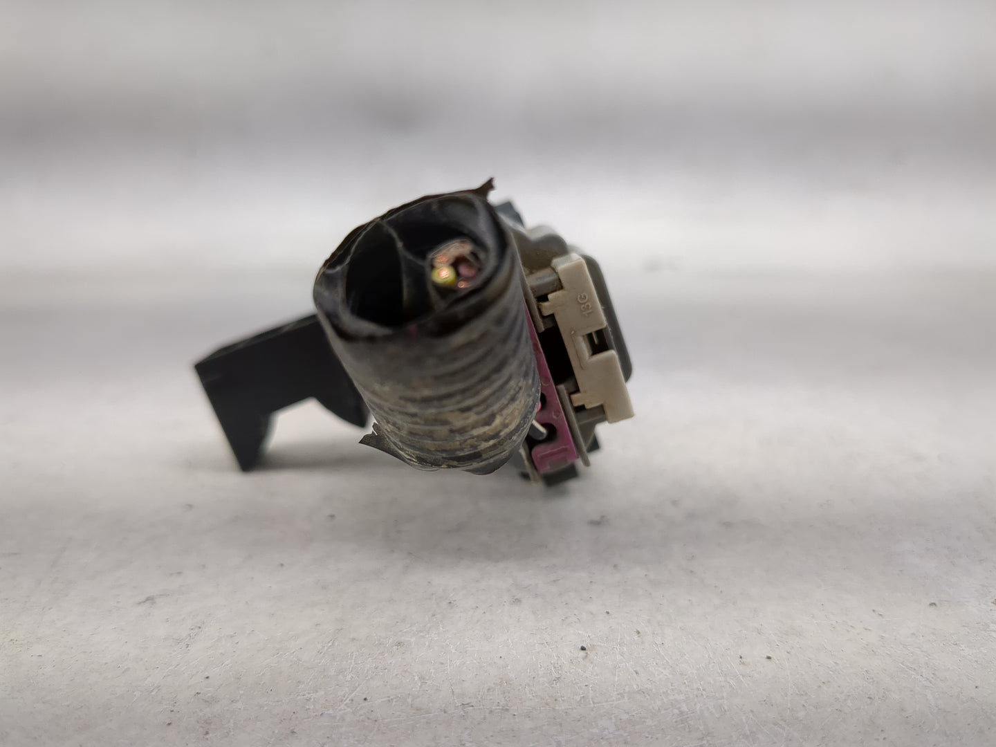 2009-2013 Gmc Sierra 1500 Mass Air Flow Meter Maf 1485874 - Oemusedautoparts1.com