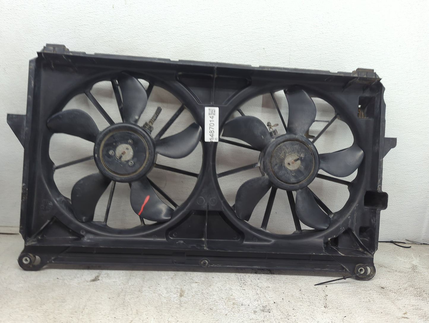 2010-2013 Gmc Sierra 1500 Electric Radiator Cooling Fan Motor Assembly Fits Fits 2010 2011 2012 2013 2014 OEM Used Auto Part