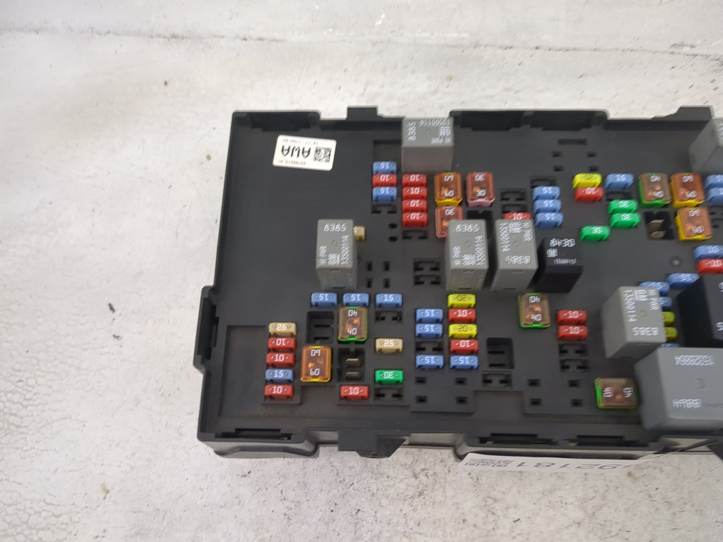 2010-2013 Gmc Sierra 1500 Fusebox Fuse Box Panel Relay Module P/N:22798215 22798215_N1 Fits Fits 2010 2011 2012 2013 OEM Use