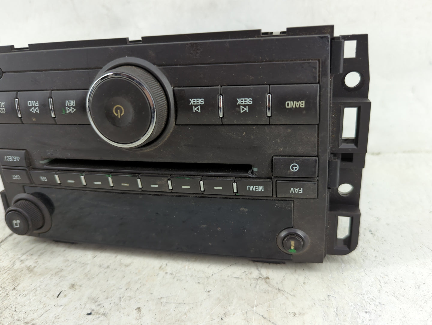 2010-2013 Gmc Sierra 1500 Radio AM FM Cd Player Receiver Replacement P/N:20934593 28256335 Fits OEM Used Auto Parts - Oemuse