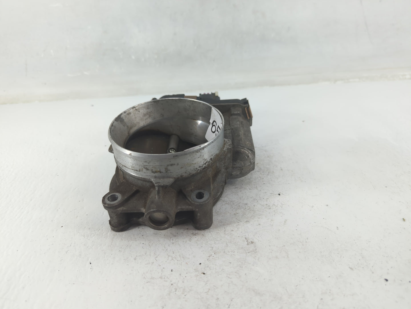2009-2013 Gmc Sierra 1500 Throttle Body P/N:RME873C9992 Fits Fits 2009 2010 2011 2012 2013 2014 2015 OEM Used Auto Parts - O