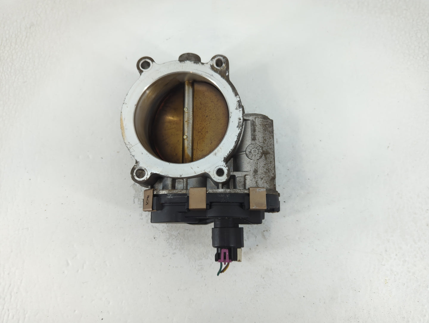 2009-2013 Gmc Sierra 1500 Throttle Body P/N:RME87 Fits Fits 2009 2010 2011 2012 2013 2014 2015 OEM Used Auto Parts - Oemused