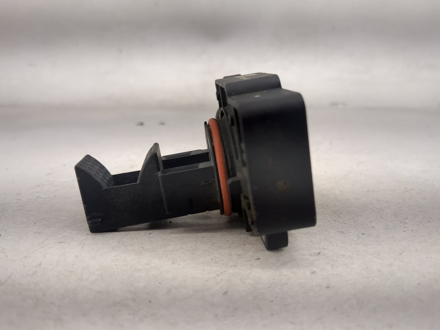 Gmc Sierra 2500 Mass Air Flow Meter Maf 1485537 - Oemusedautoparts1.com