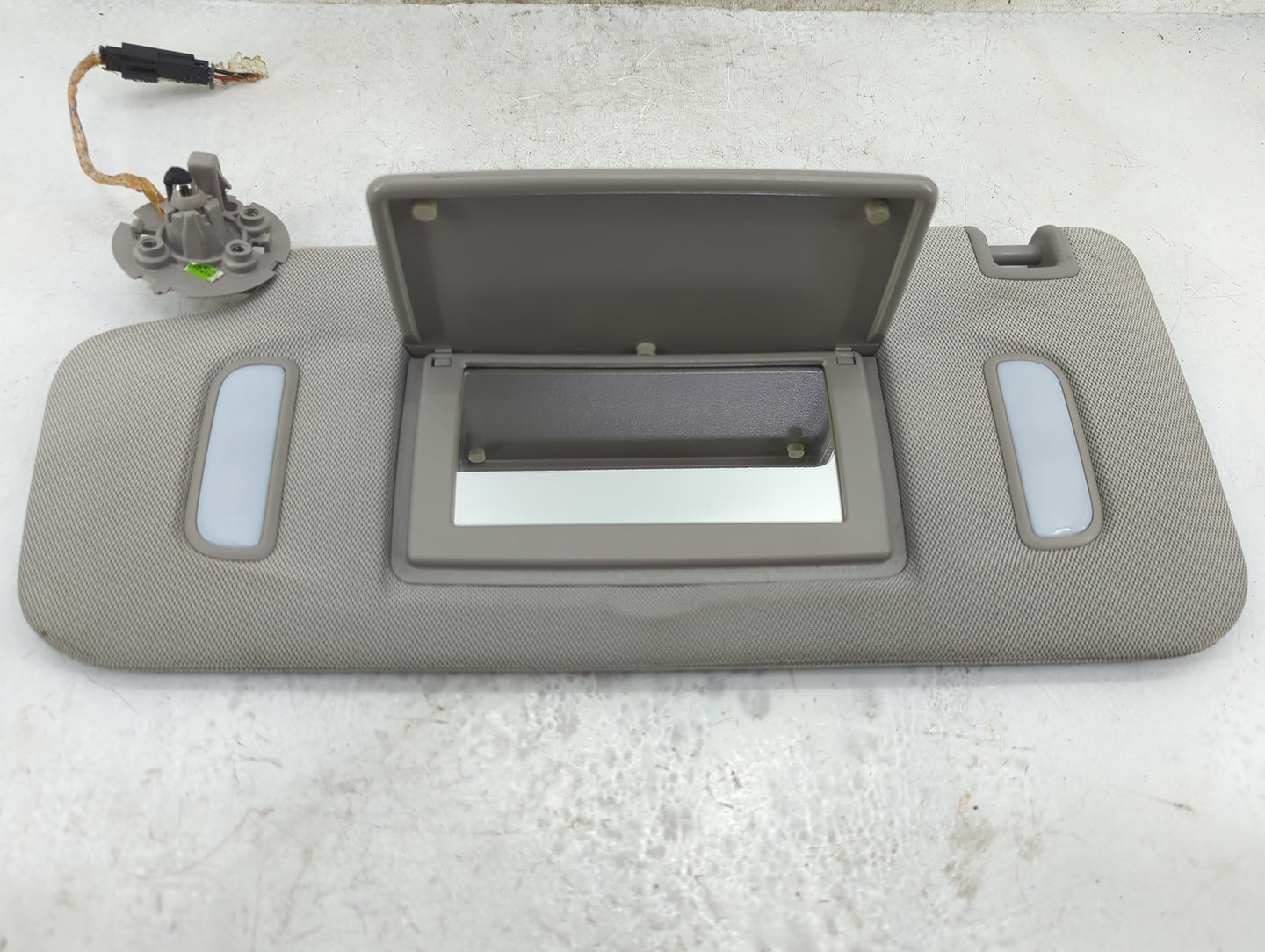 2010-2017 Gmc Terrain Sun Visor Shade Replacement Driver Left Mirror Fits Fits 2010 2011 2012 2013 2014 2015 2016 2017 OEM U