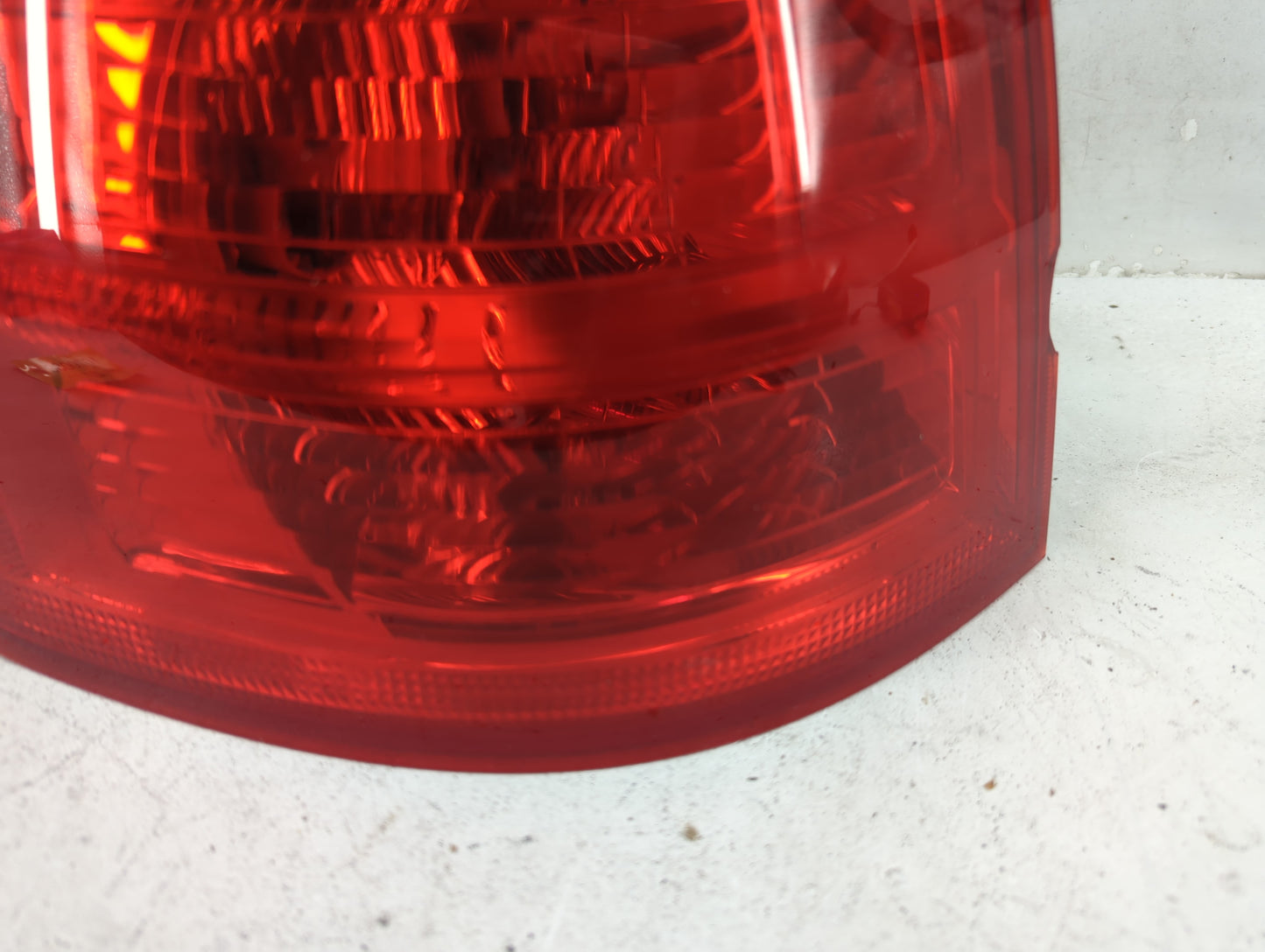 2010-2017 Gmc Terrain Tail Light Assembly Passenger Right OEM Fits Fits 2010 2011 2012 2013 2014 2015 2016 2017 OEM Used Aut