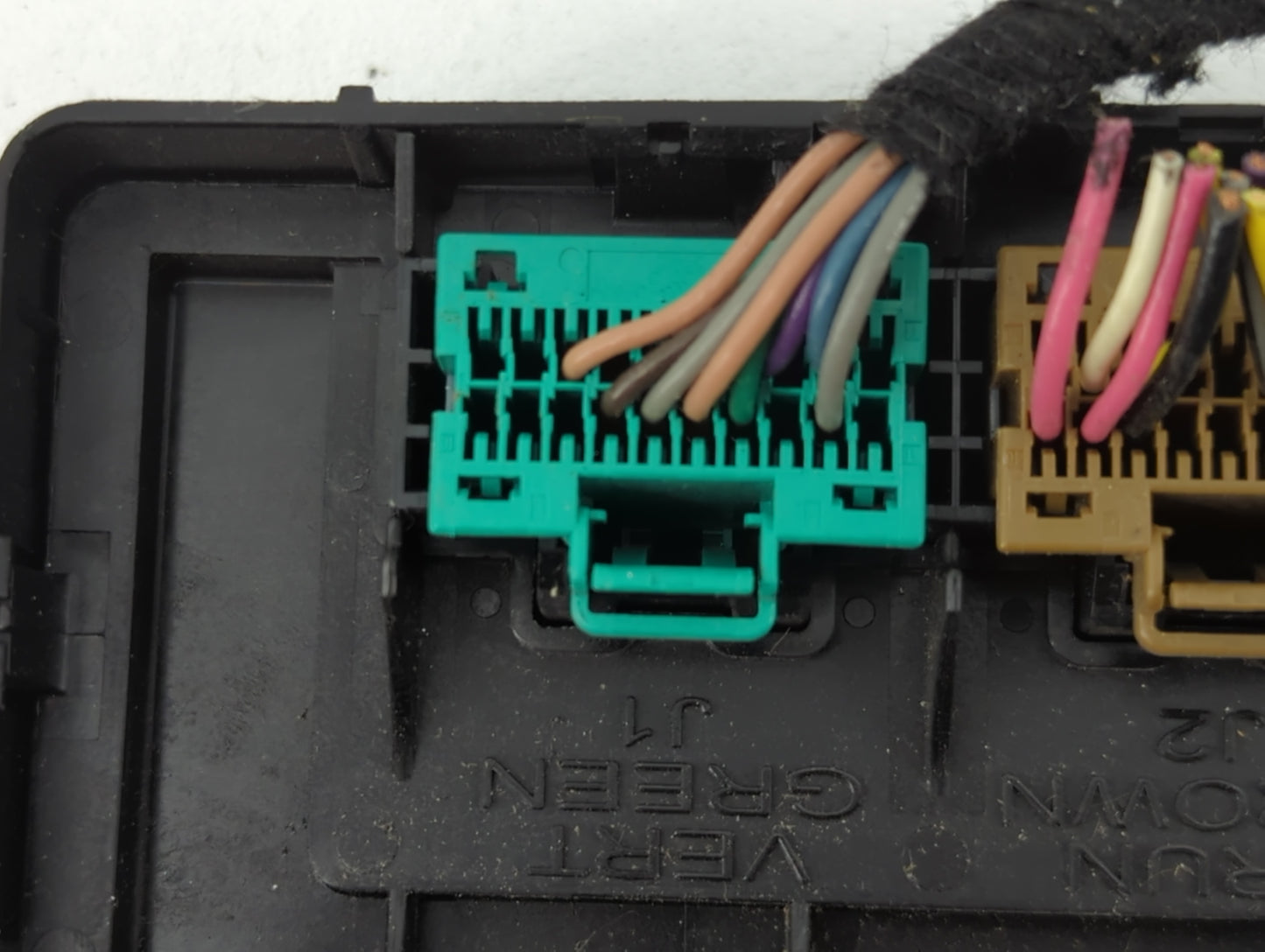 2010-2014 Gmc Terrain Body Control Module Bcm Inner Cabin Fuse Box - Oemusedautoparts1.com