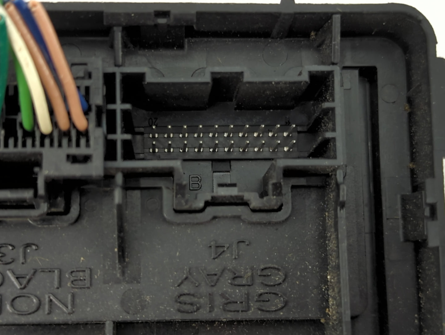 2010-2014 Gmc Terrain Body Control Module Bcm Inner Cabin Fuse Box - Oemusedautoparts1.com