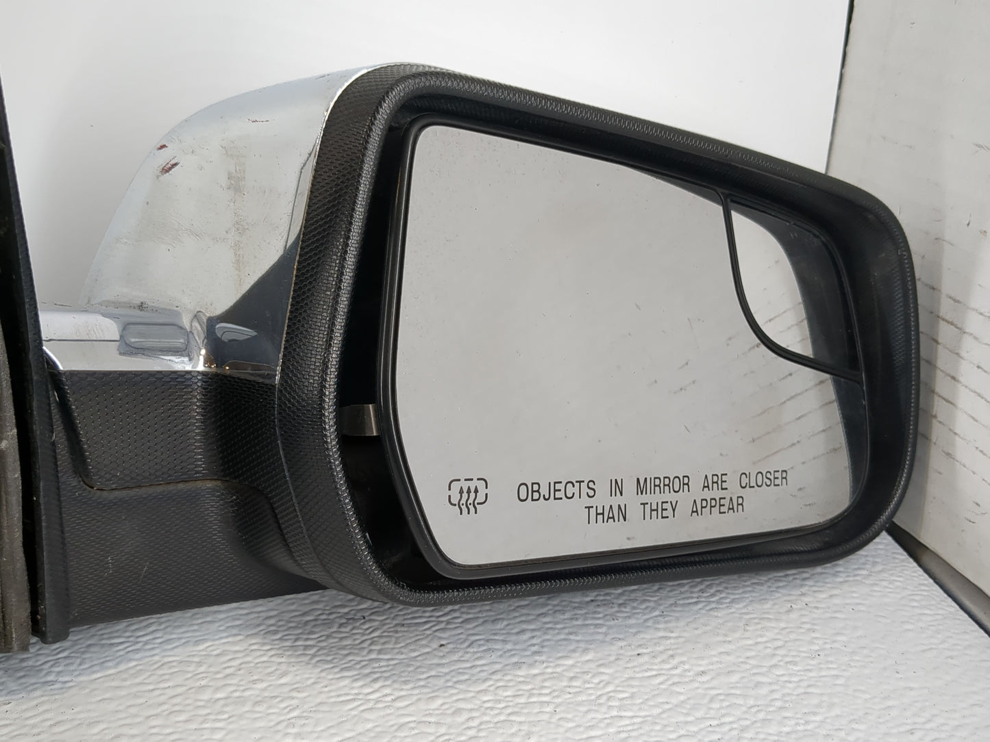 2011-2014 Gmc Terrain Passenger Side View Mirror - Right Door Mirror OEM Used - Oemusedautoparts1.com