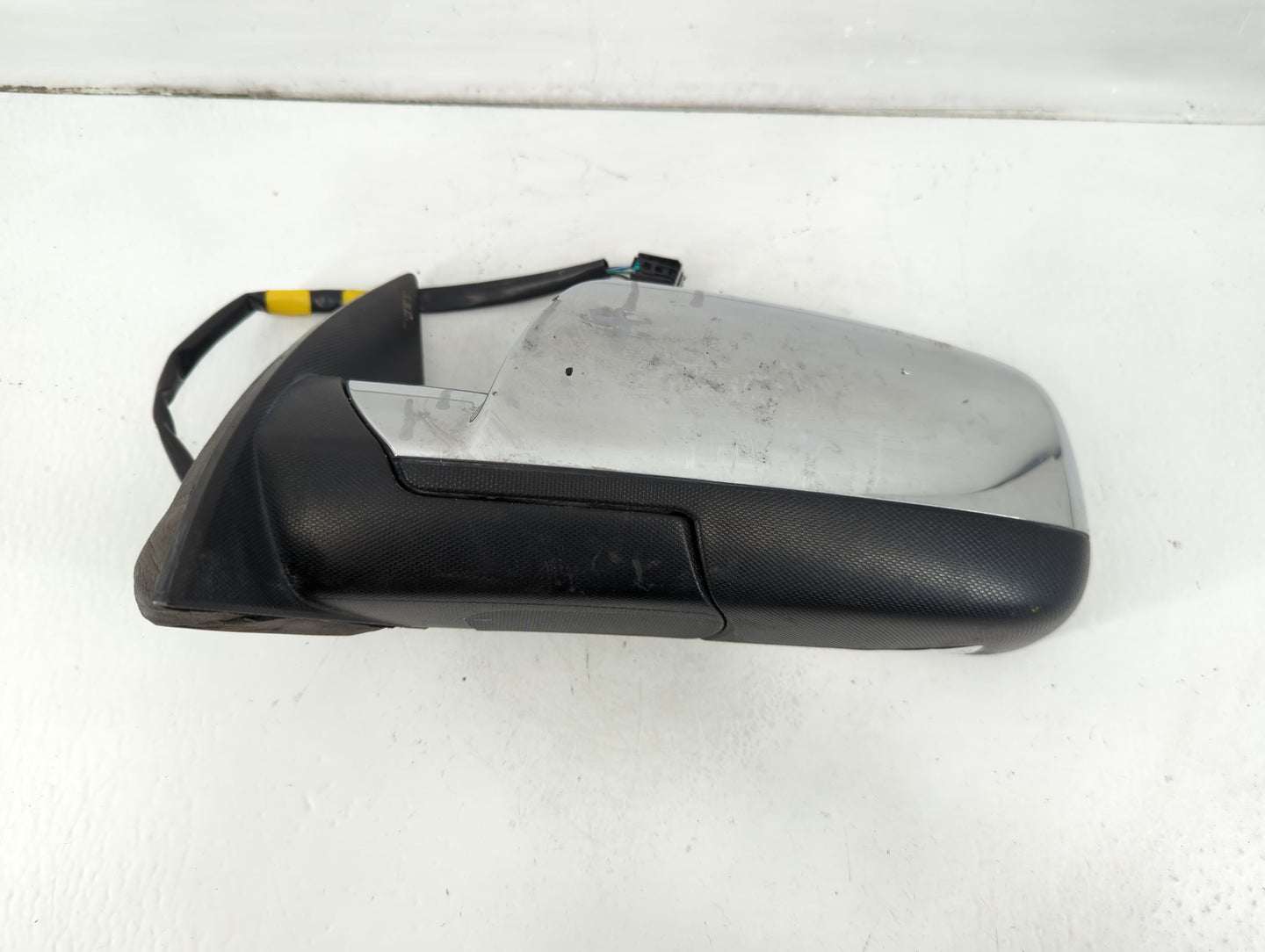 2011-2014 Gmc Terrain Driver Side View Mirror - Left Door Mirror OEM Used - Oemusedautoparts1.com